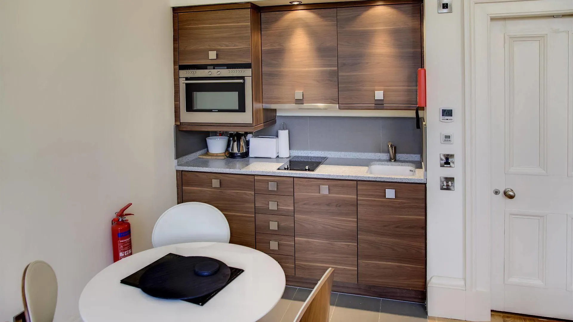 Clarendon Luxury Apartments Edinburgh United Kingdom