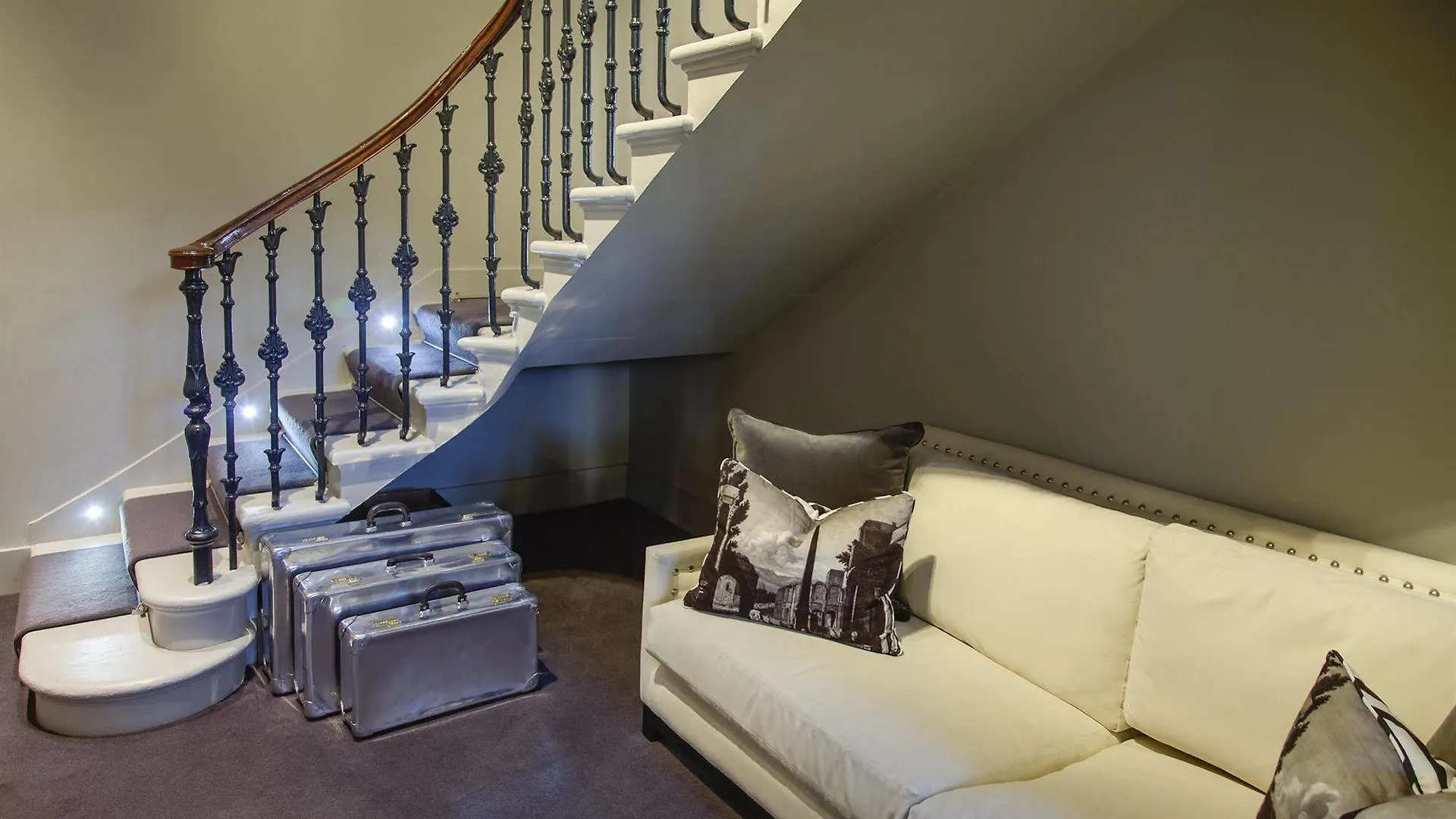 Clarendon Luxury Apartments EDI